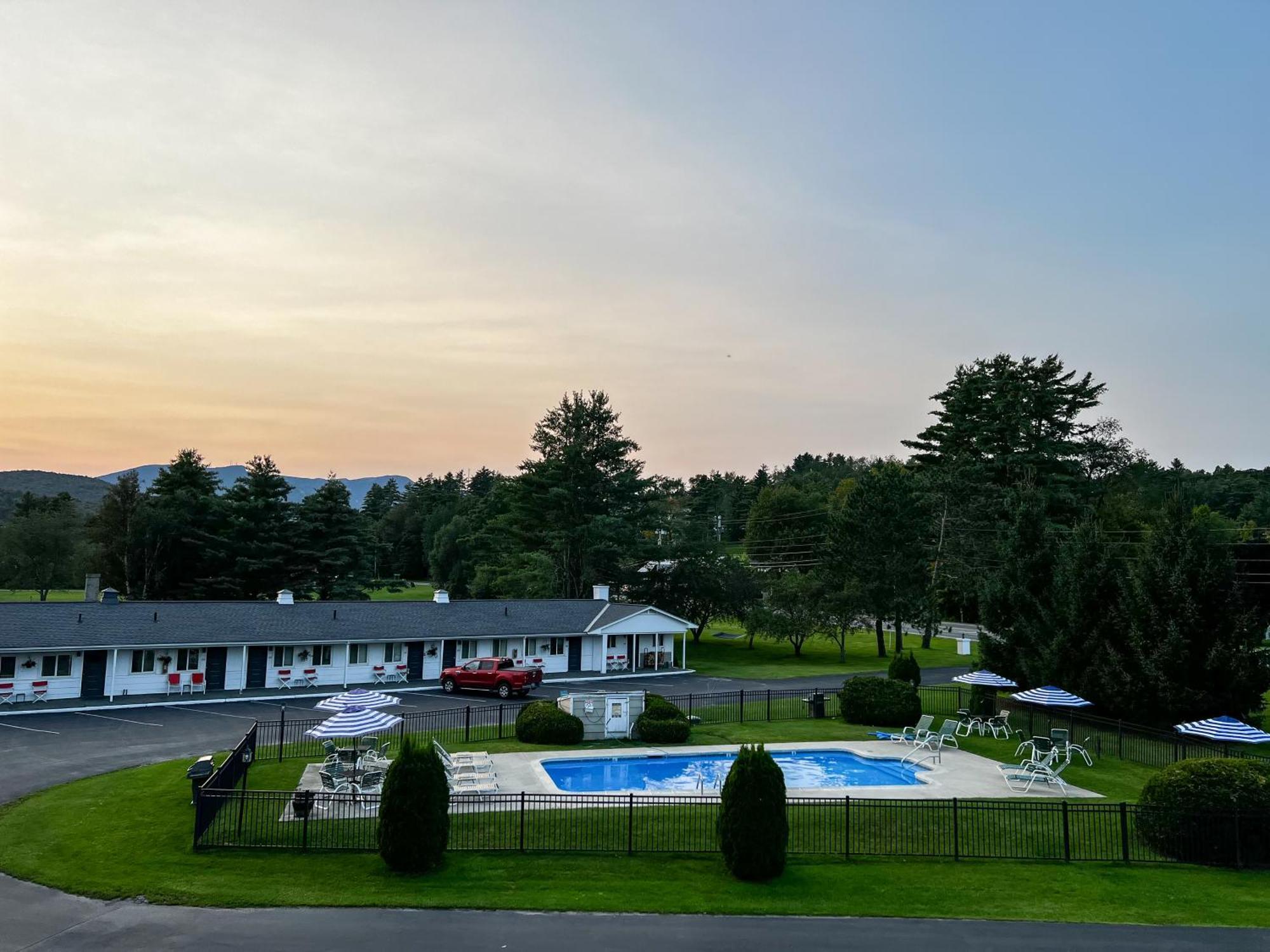 Stowe Motel & Snowdrift ภายนอก รูปภาพ