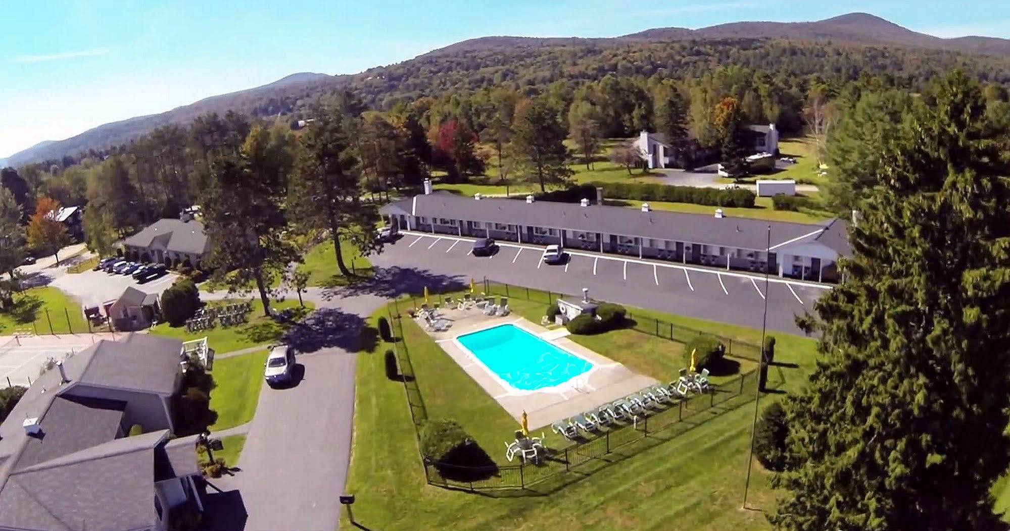 Stowe Motel & Snowdrift ภายนอก รูปภาพ